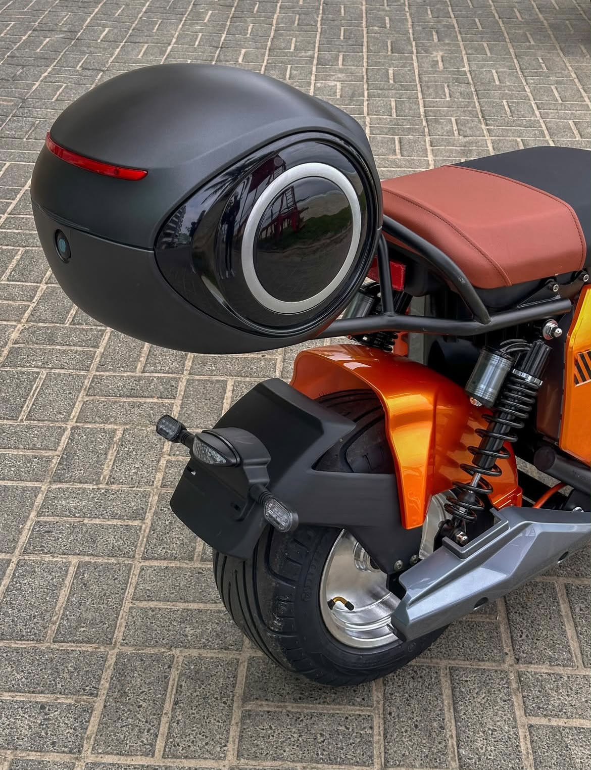 Scooter Elétrica BOLIN – Potência, Estilo e Conforto